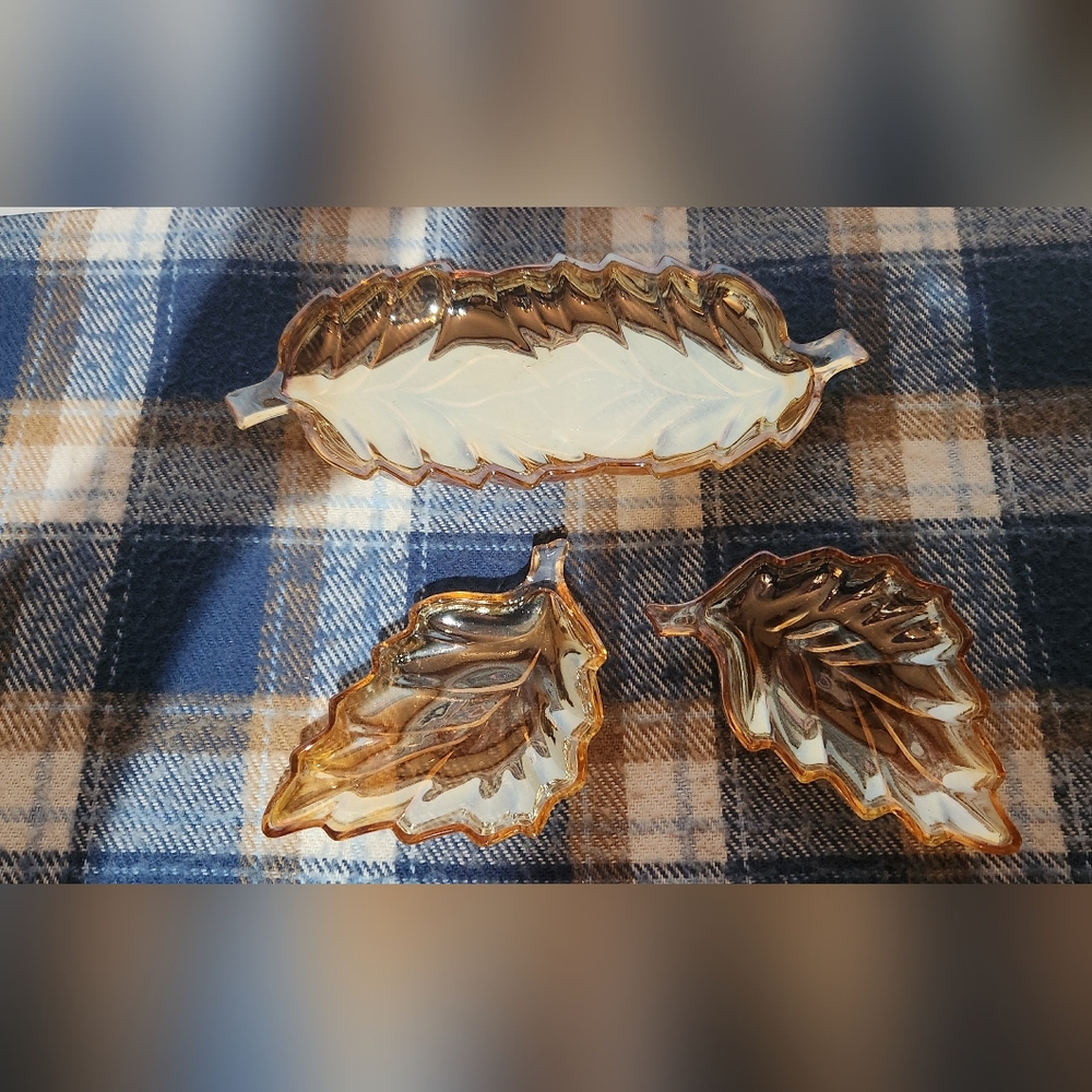 Vintage 1950's Carnival Glass Marigold Color Leaf Set Of 3